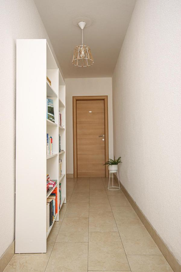 Apartments Nina ツァヴタット エクステリア 写真